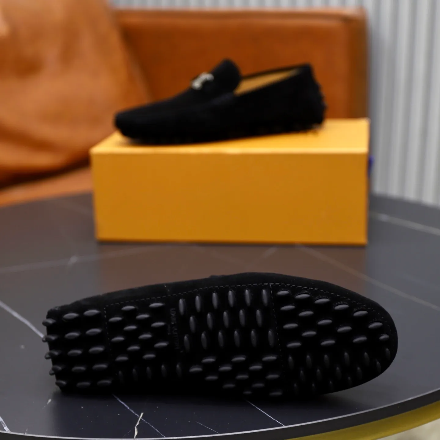 Ex-factory price: 480💰【LV】Louis Vuitton ⚠️High-end men’s driving and pedal series ⚠️38-44 (customized for 45) ⚠️All original cowhide leather! Thick and soft! Made entirely of calfskin lining! The latest non-slip beanie sole! Three-dimensional package technology! Fashionable and classic! Handicrafts! Original high quality! Feel free to compare!